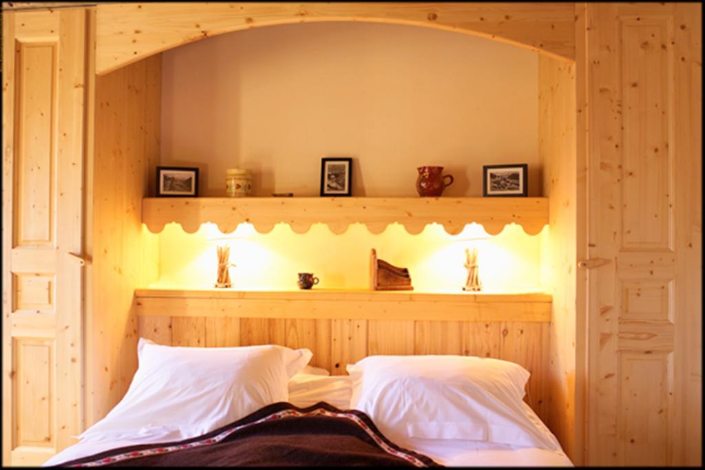 Hotel La Ferme Du Chozal, Chalet De Tradition Отелюс Екстериор снимка