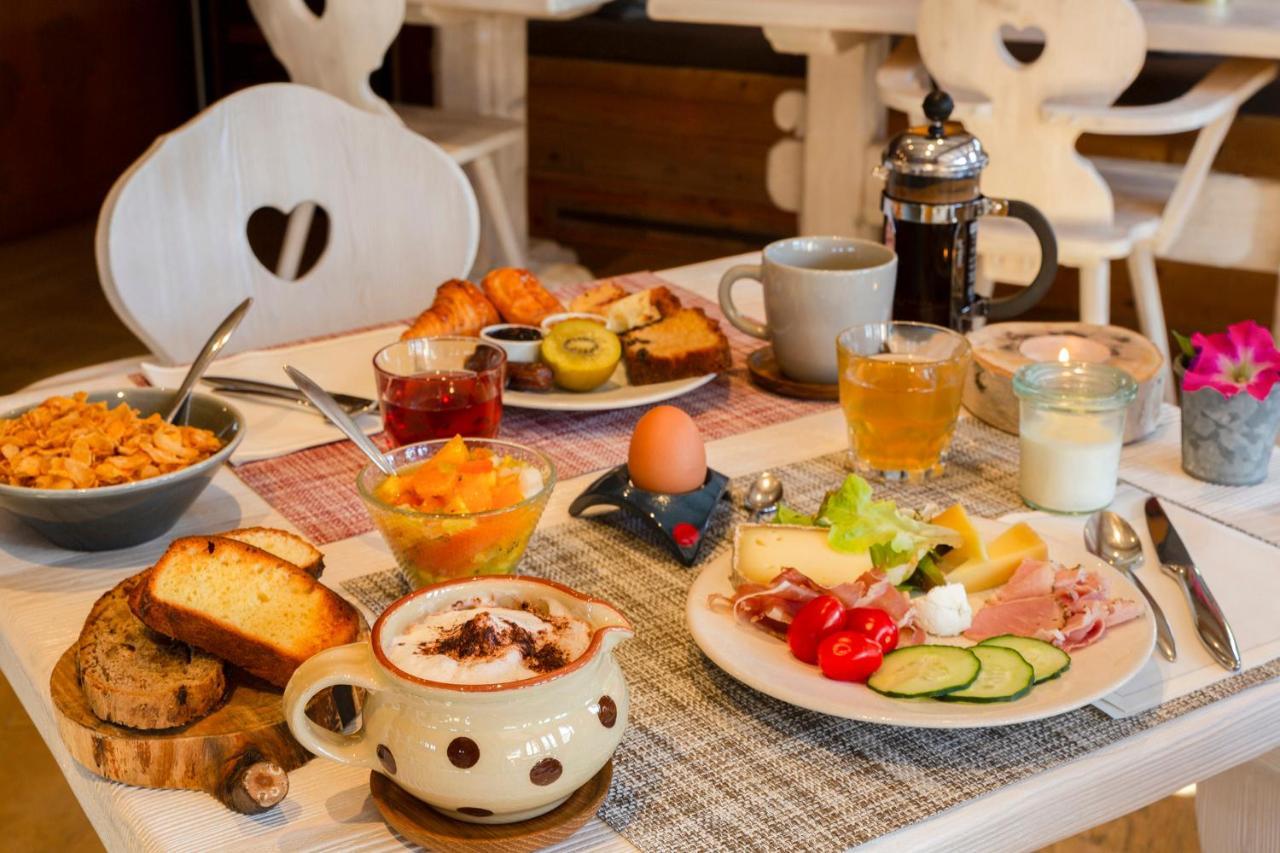 Hotel La Ferme Du Chozal, Chalet De Tradition Отелюс Екстериор снимка
